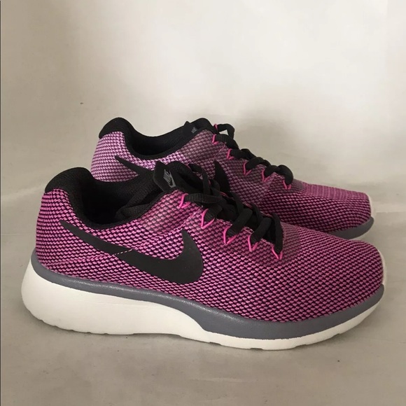 New Nike Women’s Tanjun Racer Sneakers Carbon/ Black/ Magenta 6.5 - Picture 2 of 11